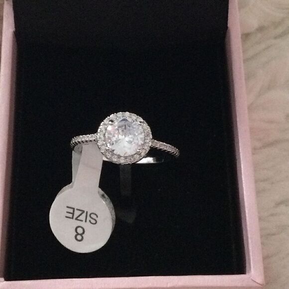 NWT Peermont Sz8 “Diamond” engagement ring - Picture 4 of 12